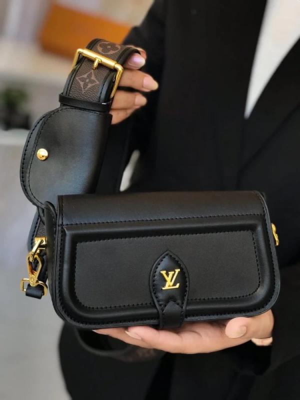 Louis Vuitton LV Canta Officer Pochette Bag With OG Box & Dust Bag