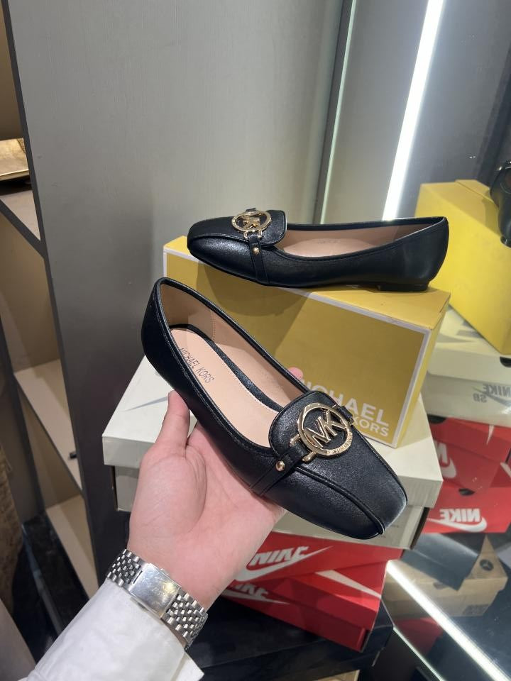 Michael Kors MK Fulton Flat Shoes With OG Box & Dust Bag