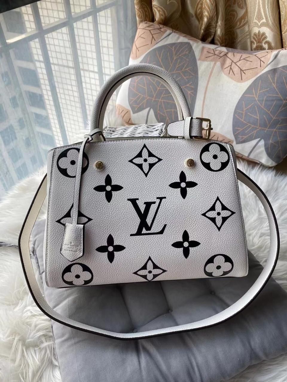 LV VIRGIL ABLOH MONTAIGNE LARGE SIZE