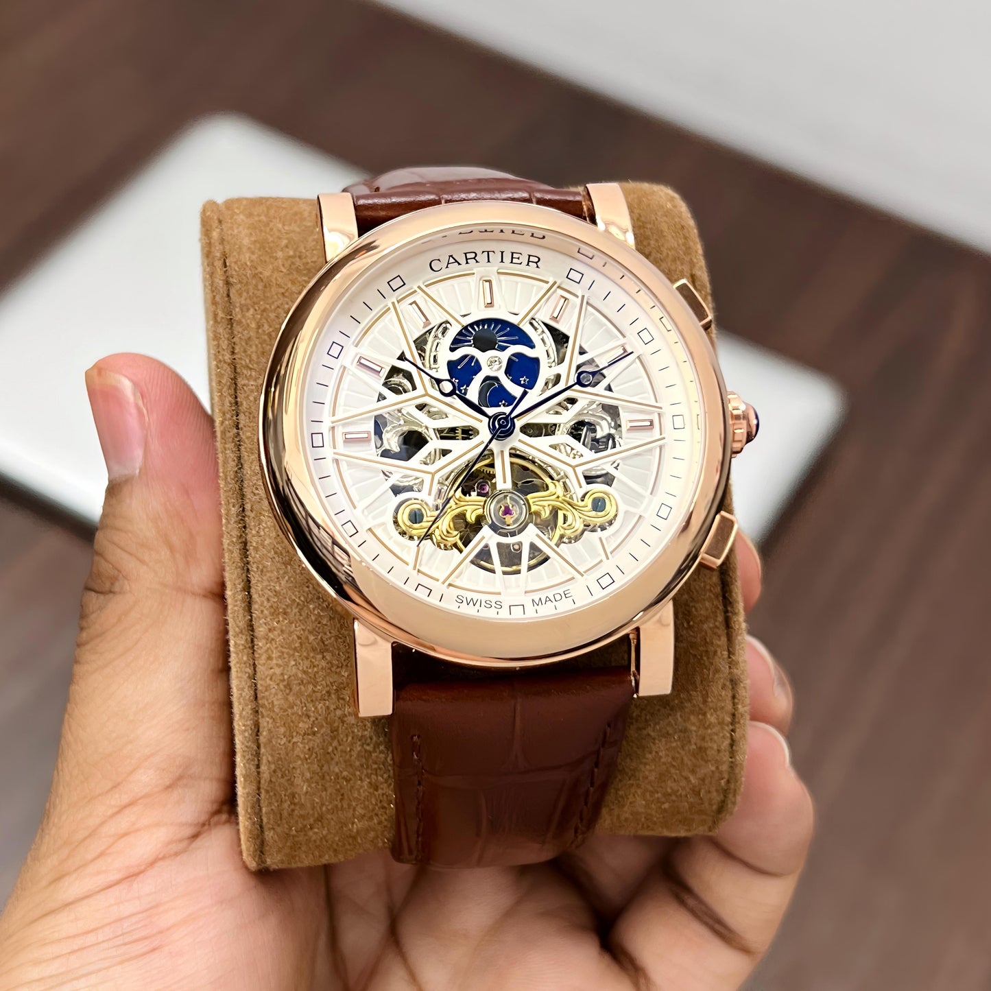 Cartier The Luxurious, Dynamic & Simple Exclusive designs
