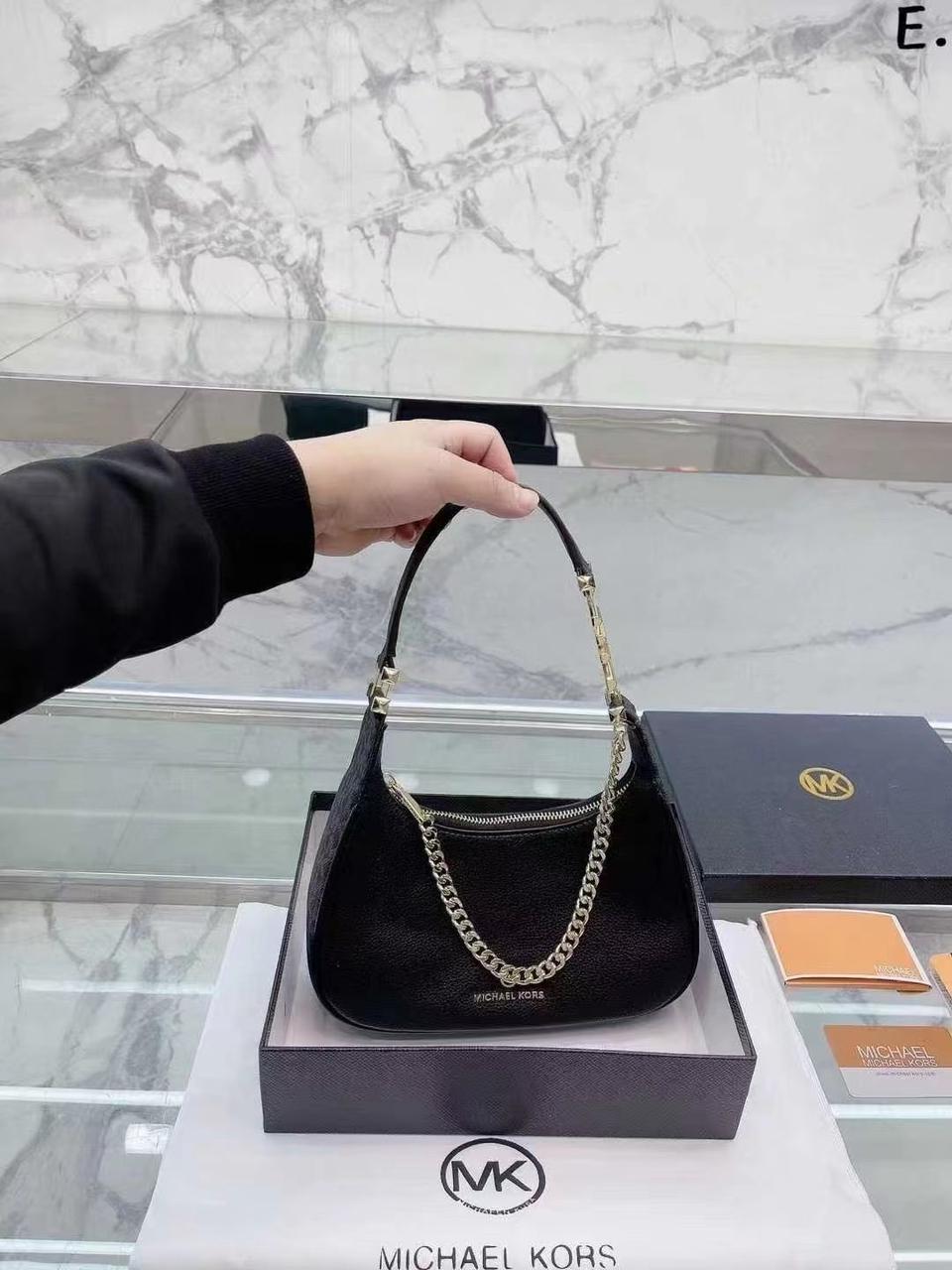 MICHAEL KORS PIPER SHOULDER BAG