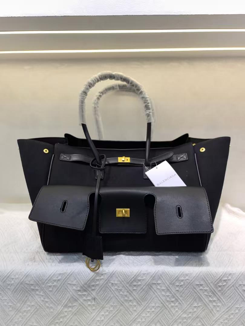 BALENCIAGA BEL AIR CARRY ALL TOTE BAG