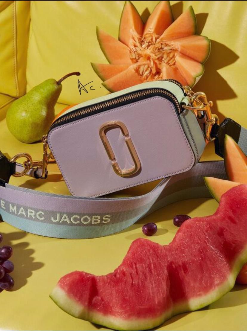 MARC JACOBS SNAPSHOT CAMERA SLING BAG