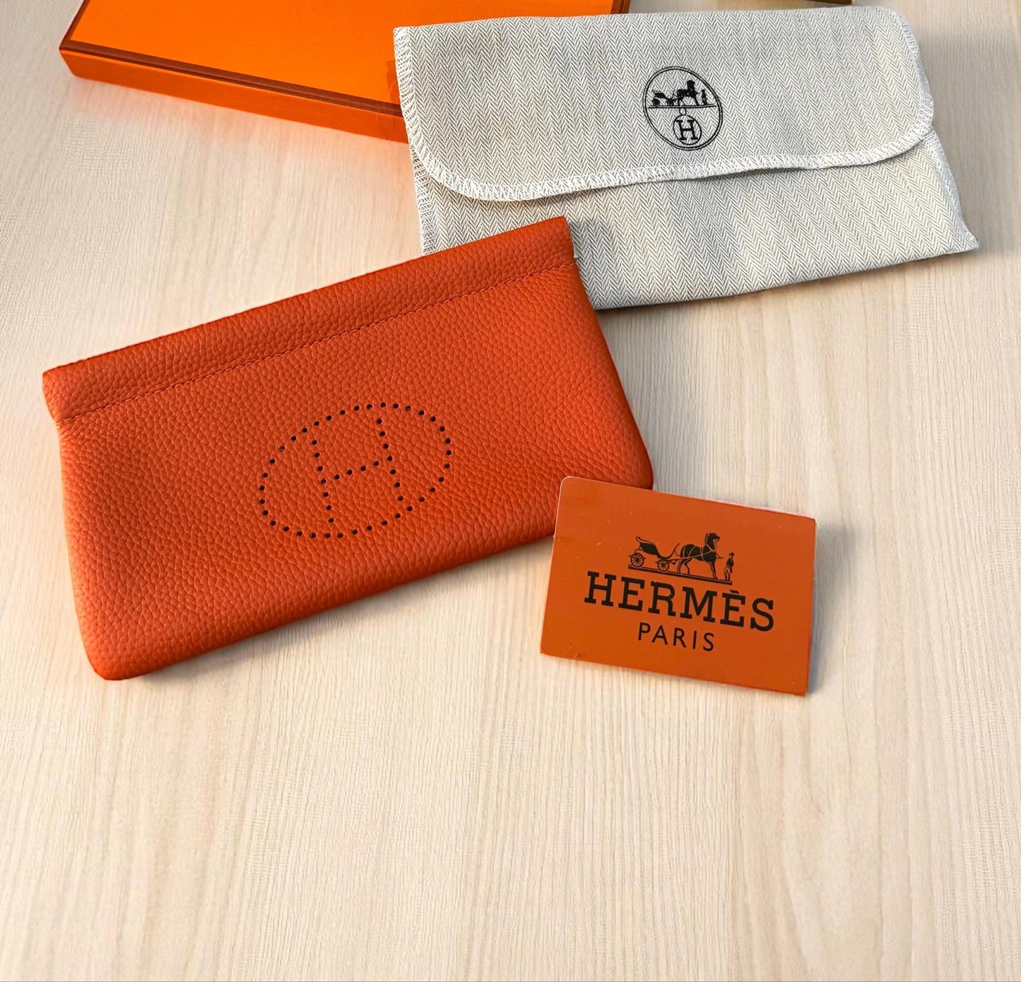 HERMÈS | UNISEX LUXURY POUCH