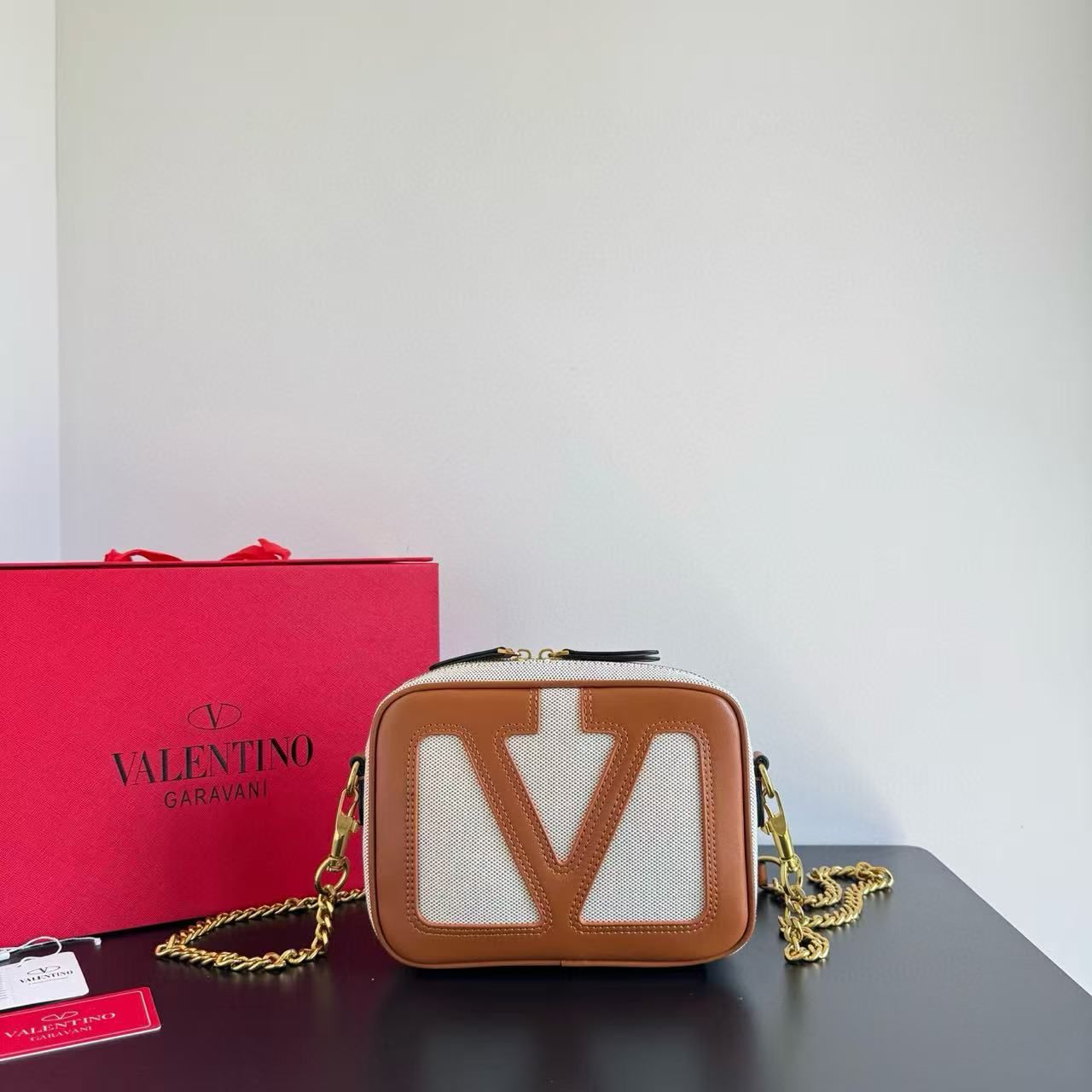 VALENTINO VIVA SUPERSTAR V LOGO SLING BAG