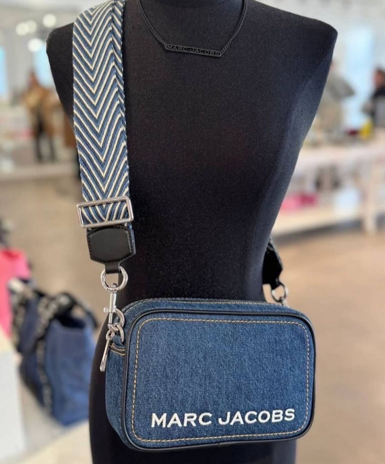 MARC JACOBS NWT CROSSBODY CAMERA BROAD STRAP BAG