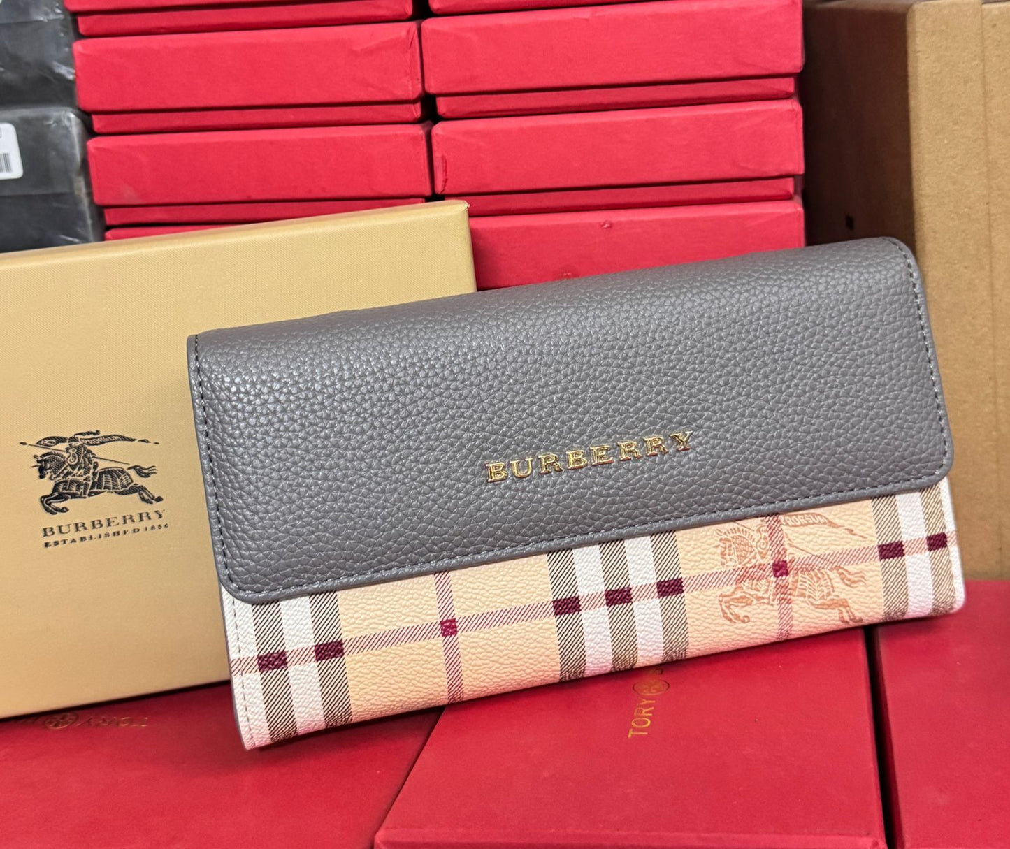 BURBERRY WALLET CUM SLING BAG