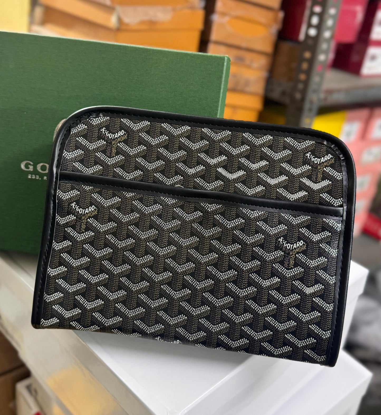 GOYARD MENS TOILERTERY BAG