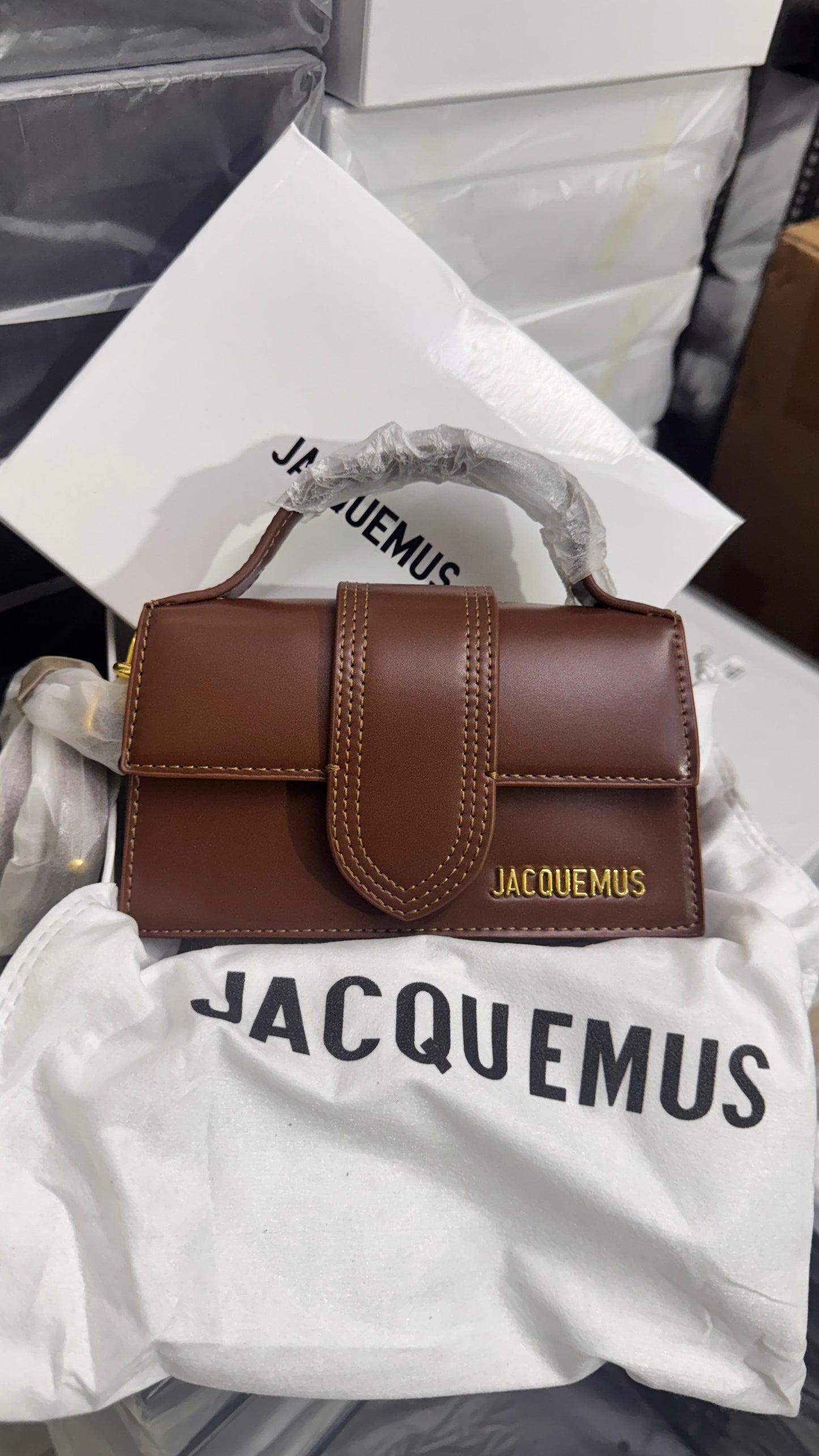 JACQUEMUS SHOULDER BAGS