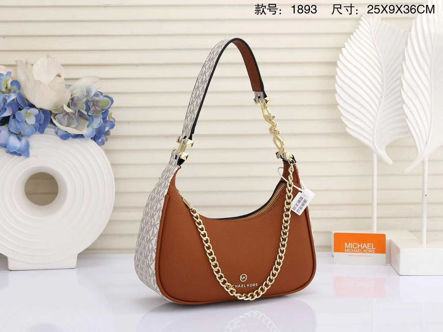 MICHAEL KORS PIPER LEATHER SHOULDER BAGS