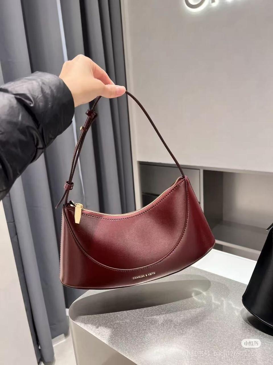 CHARLES & KEITH SIGRID SHOULDER BAG
