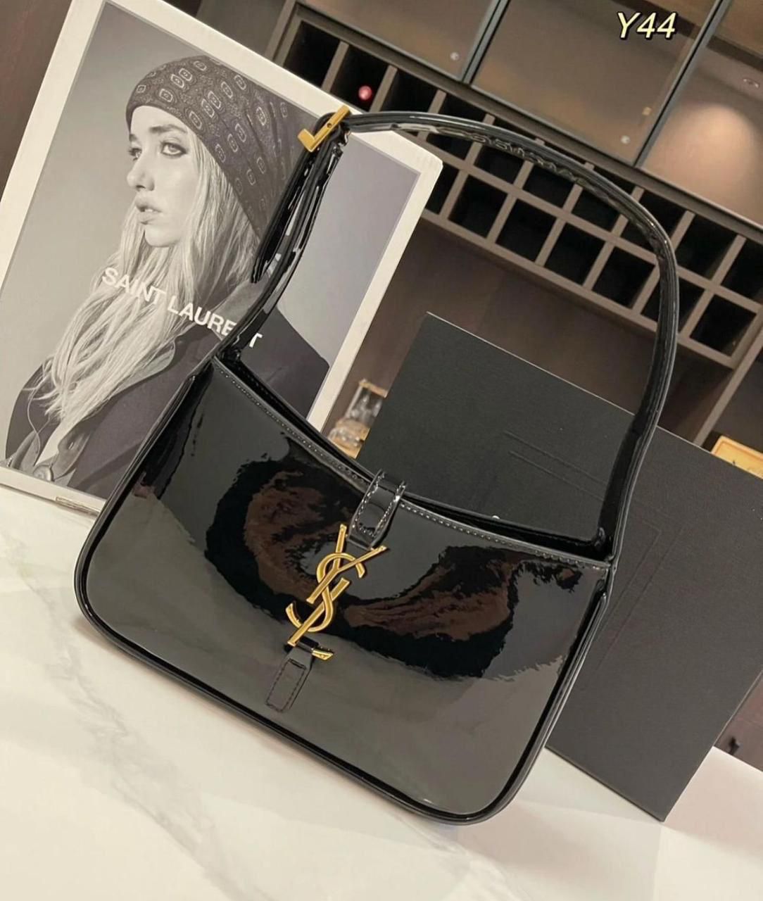 YSL PATENT LE 5 a 7 SHOUDER BAG