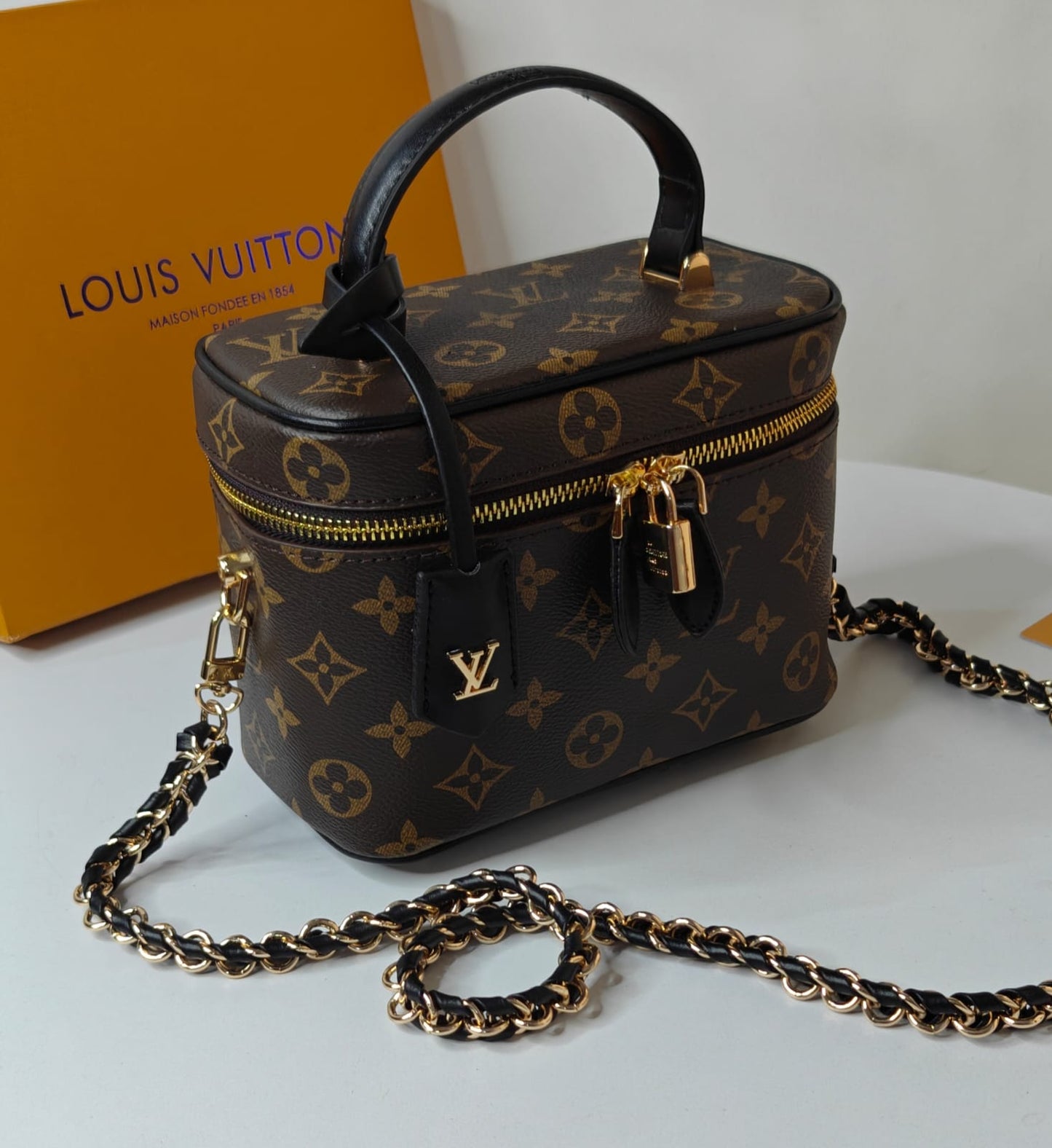LOUIS VUITTON VANITY