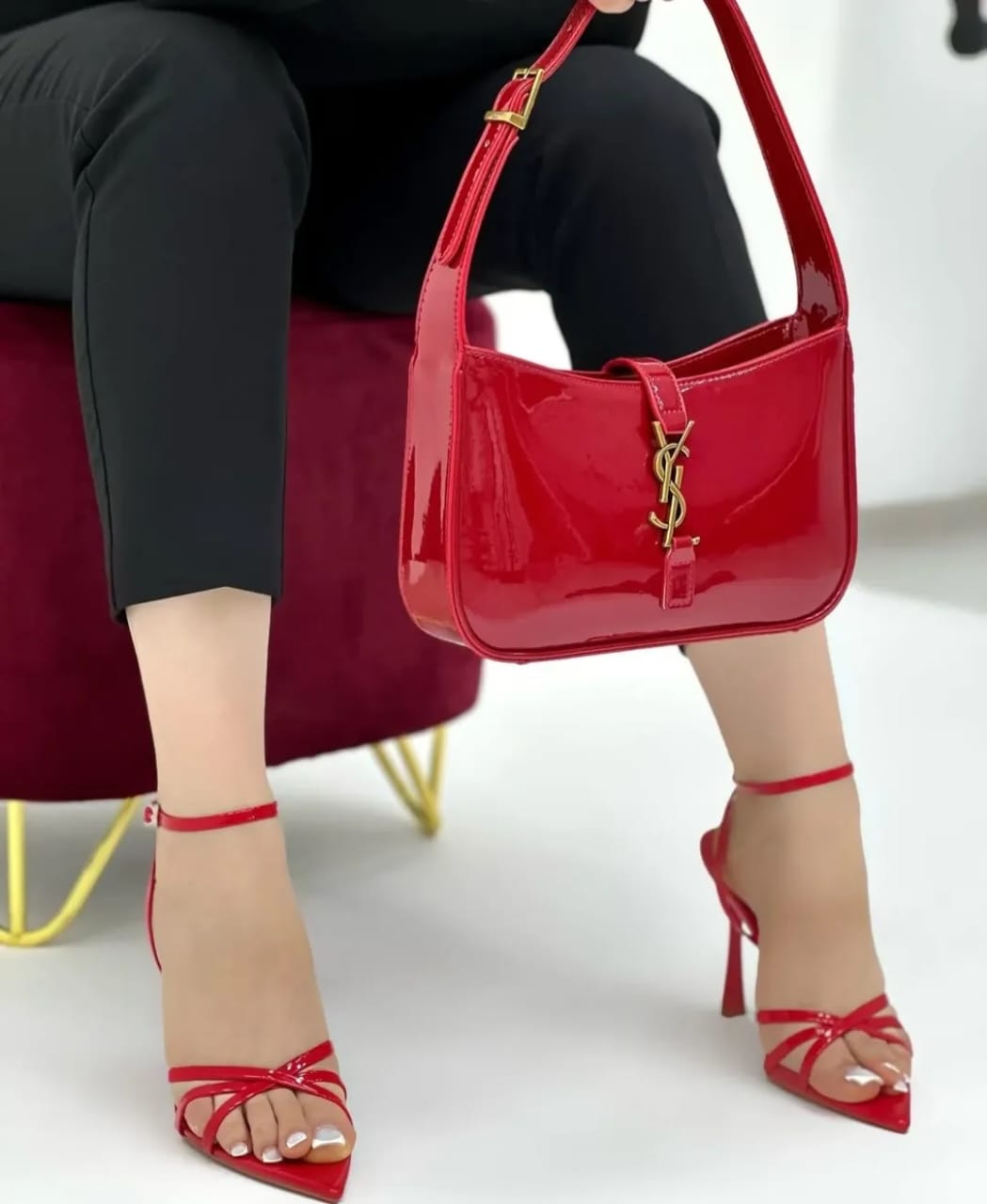 YSL PATENT LE 5 a 7 SHOUDER BAGS