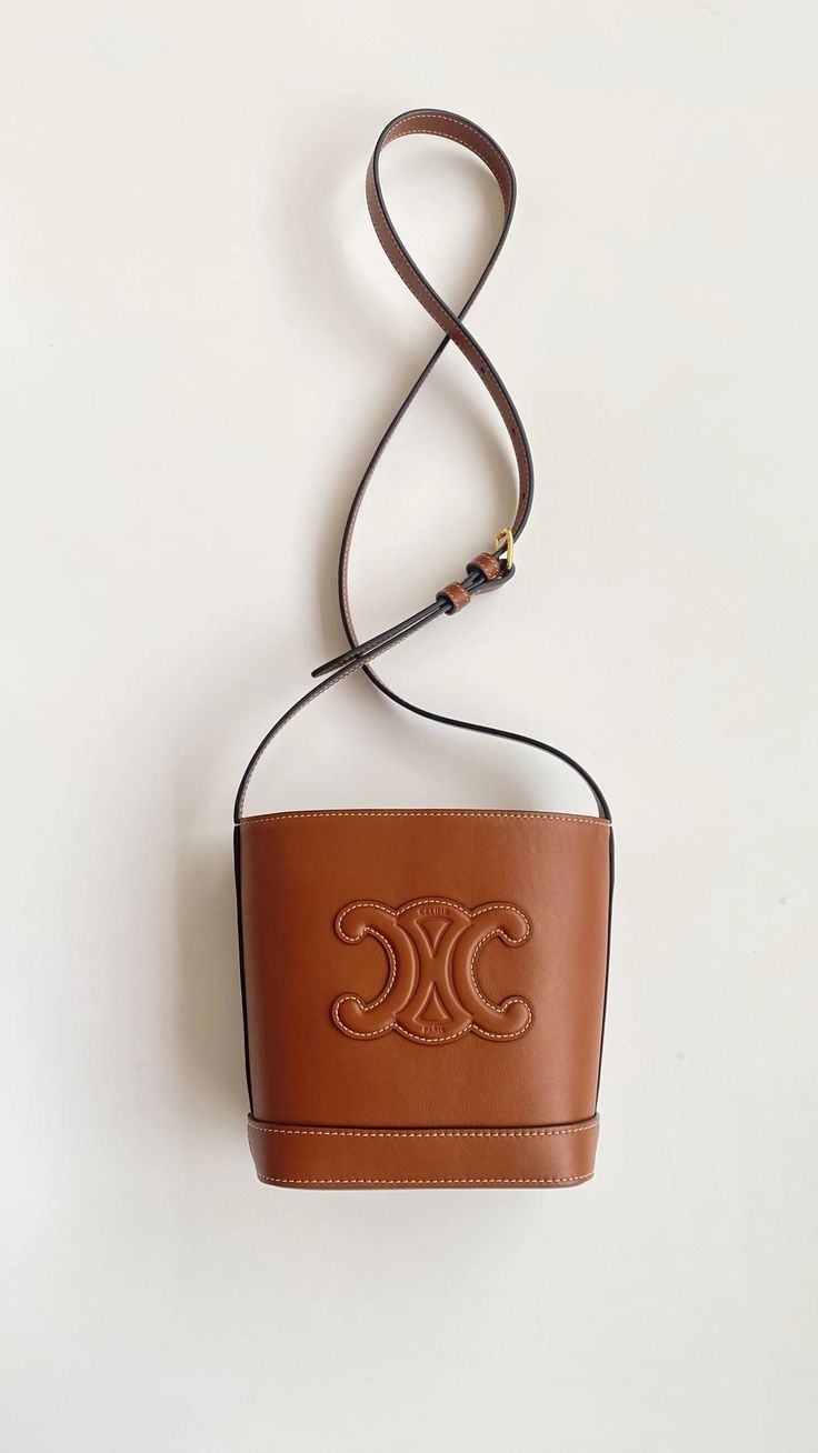CELINE CALFSKIN TRIOMPHE BUCKET BAG
