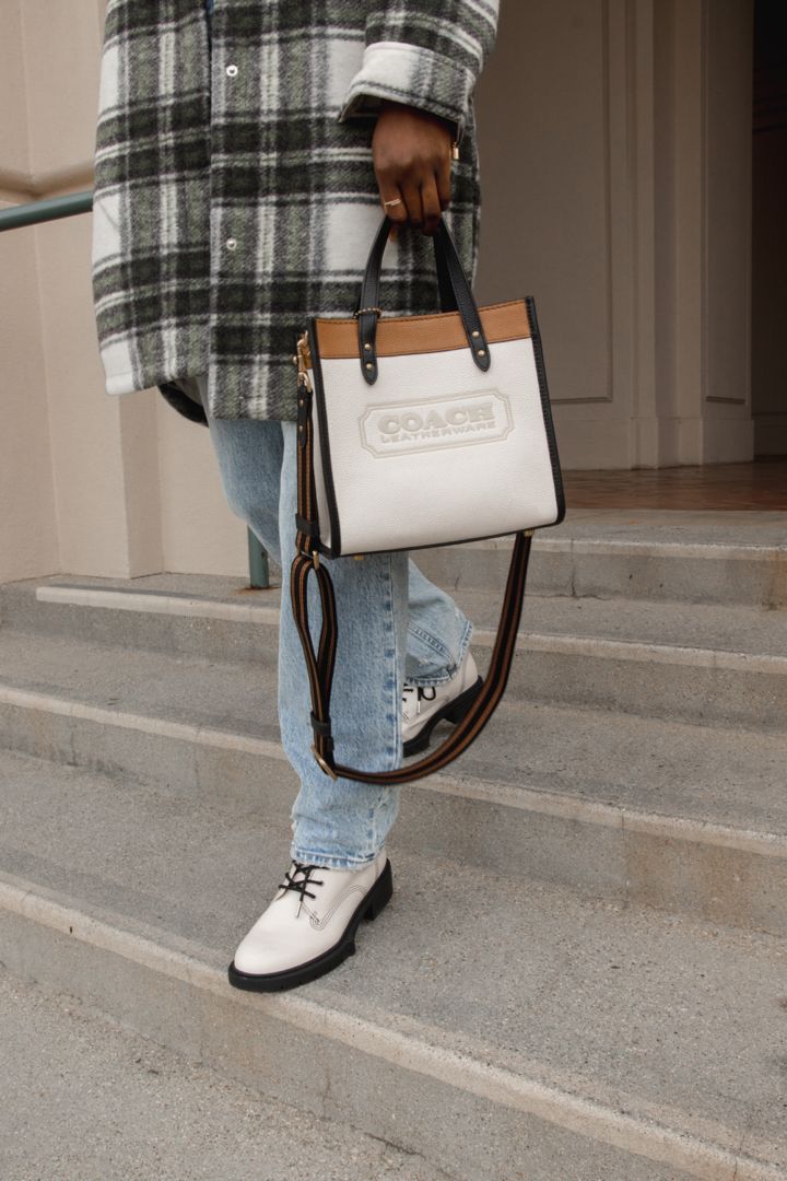 COACH FIELD TOTE