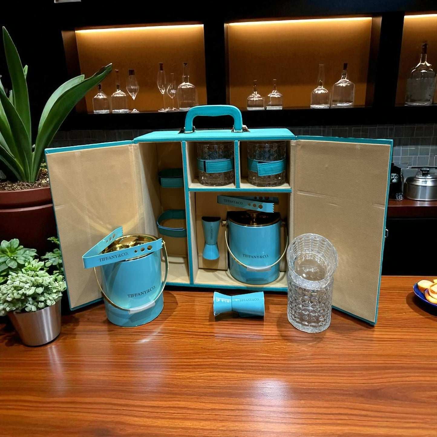 TIFFANY BAR SET – ALMIRAH STYLE CASE (ONLY PREPAID)