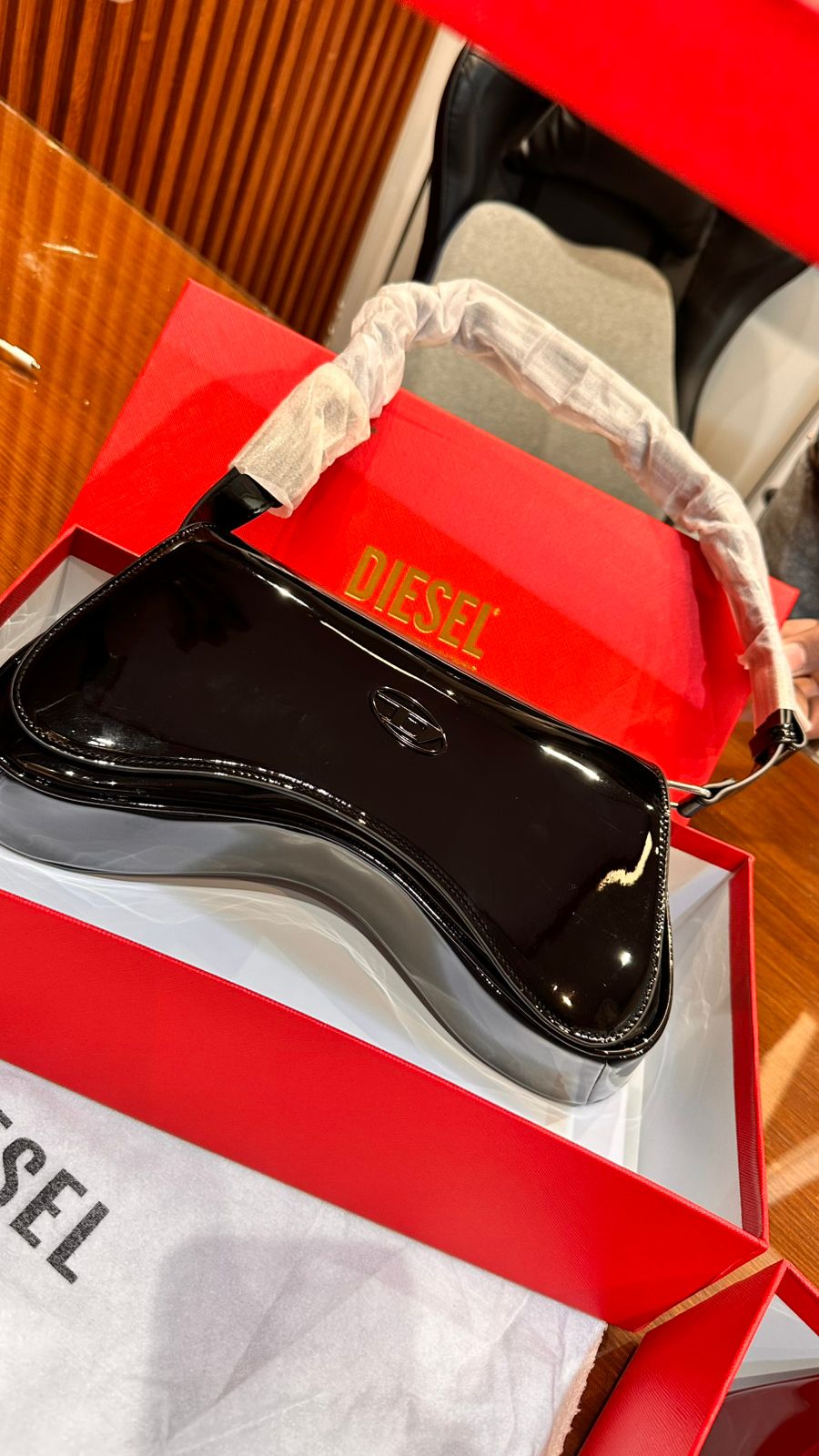 DI-E-SEL SLING BAG – PREMIUM SHOWROOM QUALITY