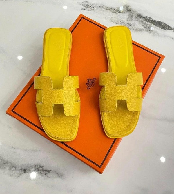 Hermes Paris Oran Flats With Carry Bag