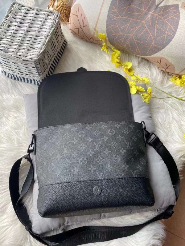 Louis Vuitton LV Saumur Messenger Monogram Eclipse With Dust Bag - LABLEWHORE.COM