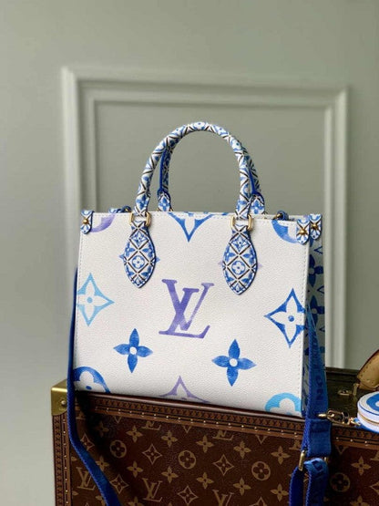 Louis Vuitton On The Go Pochette with Coin Pouch