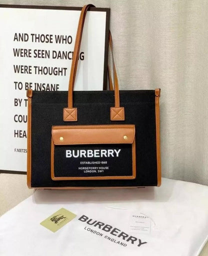 Burberry Horseferry London Tote Bag With Dust Bag