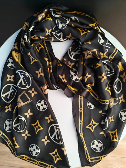 Louis Vuitton Scarfs