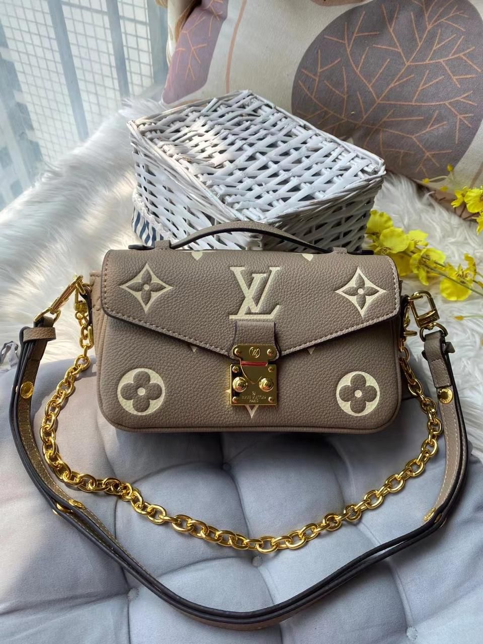 Louis Vuitton Metis Pochette East West Bags