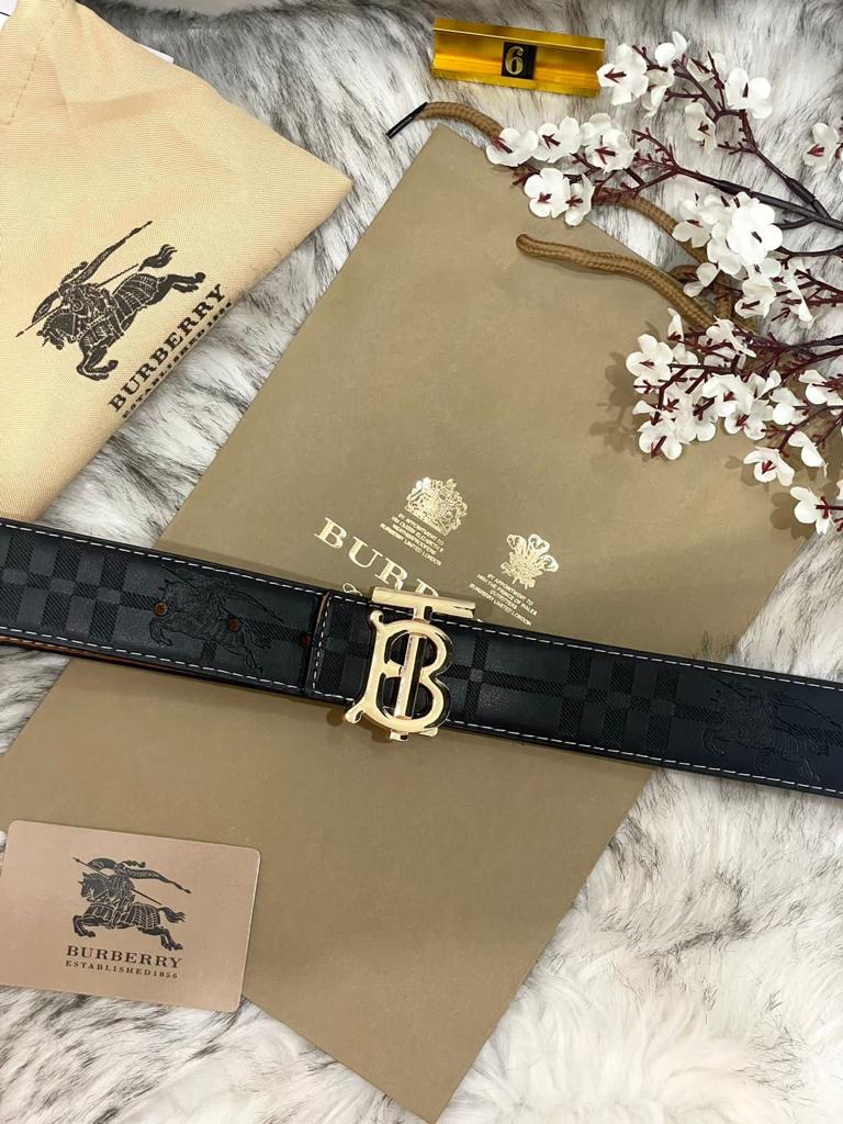 BURBERRY LONDON REVERSIBLE BELTS - LABLEWHORE.COM