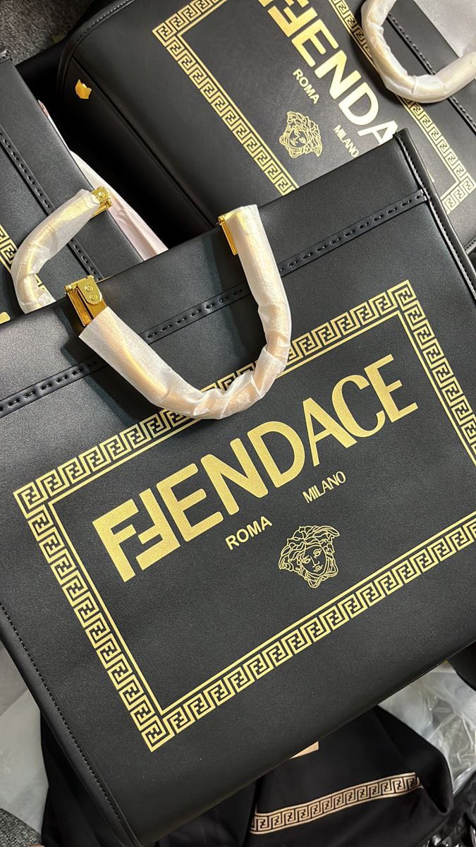 FENDI FENDACE SUNSHINE TOTE BAGS - LABLEWHORE.COM