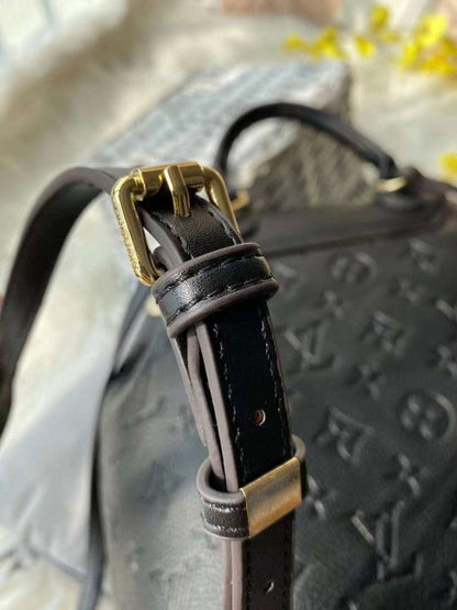 Louis Vuitton LV Premium Backpack With Dust Bag - LABLEWHORE.COM