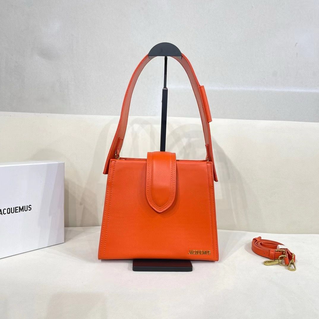 JACQUEMUS LE CHIQUITO HOBO - LABLEWHORE.COM