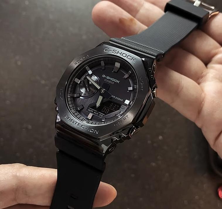 Most demanded G-Shock GM2100 with metal watch - LABLEWHORE.COM