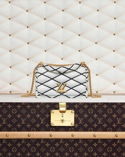 Louis Vuitton Premium Bag Black White