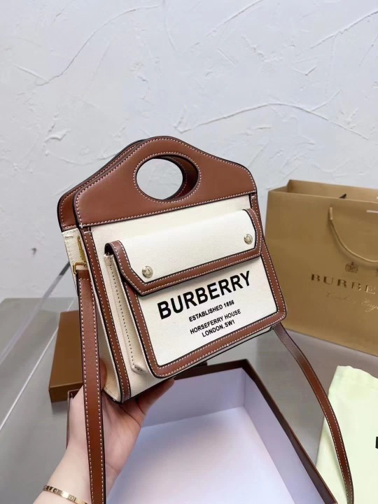 BURBERRY HORSEFERRY BAGS