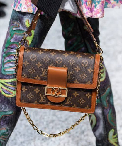 LOUIS VUITTON DAUPHINE