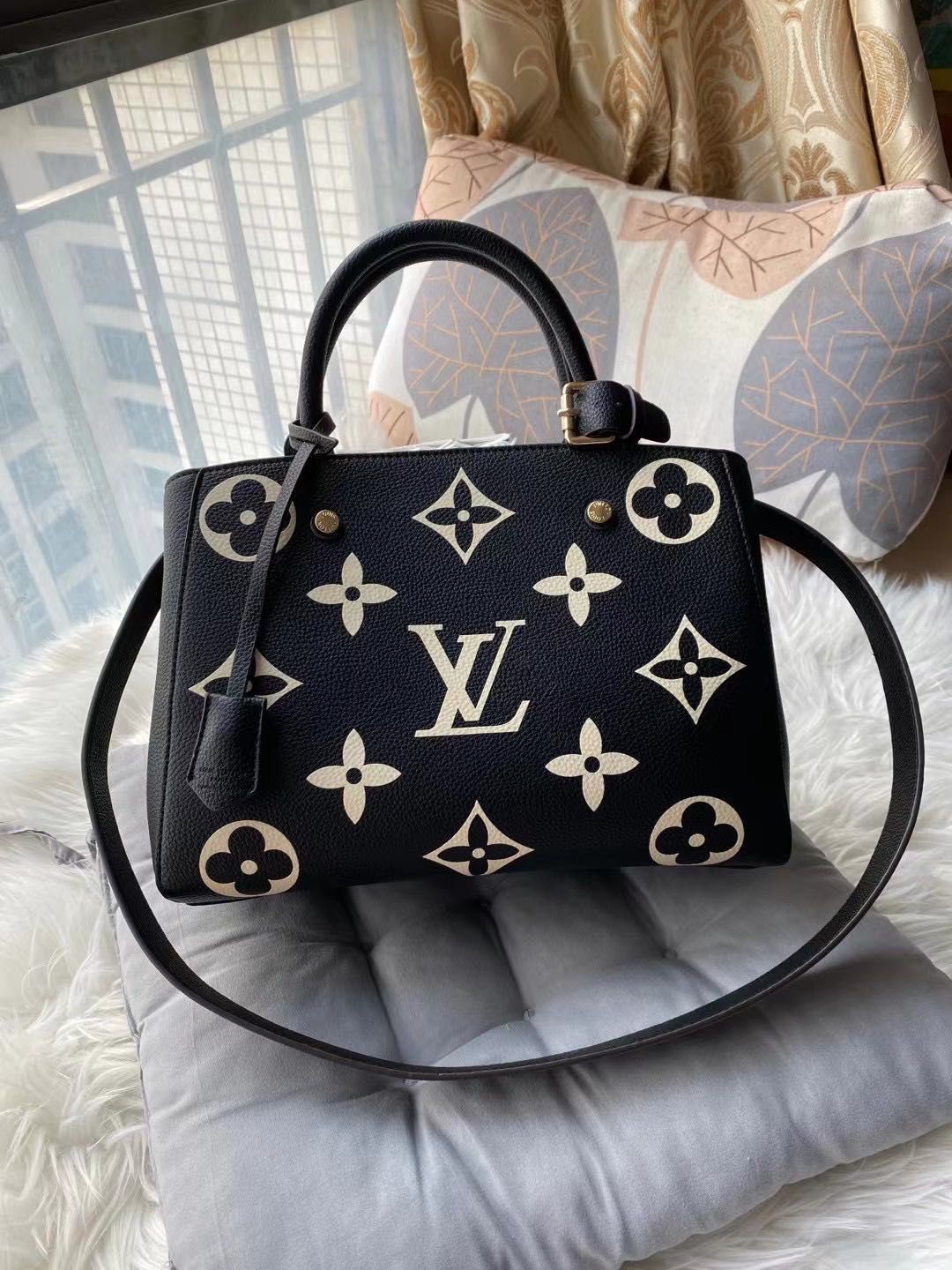 LV VIRGIL ABLOH MONTAIGNE LARGE SIZE