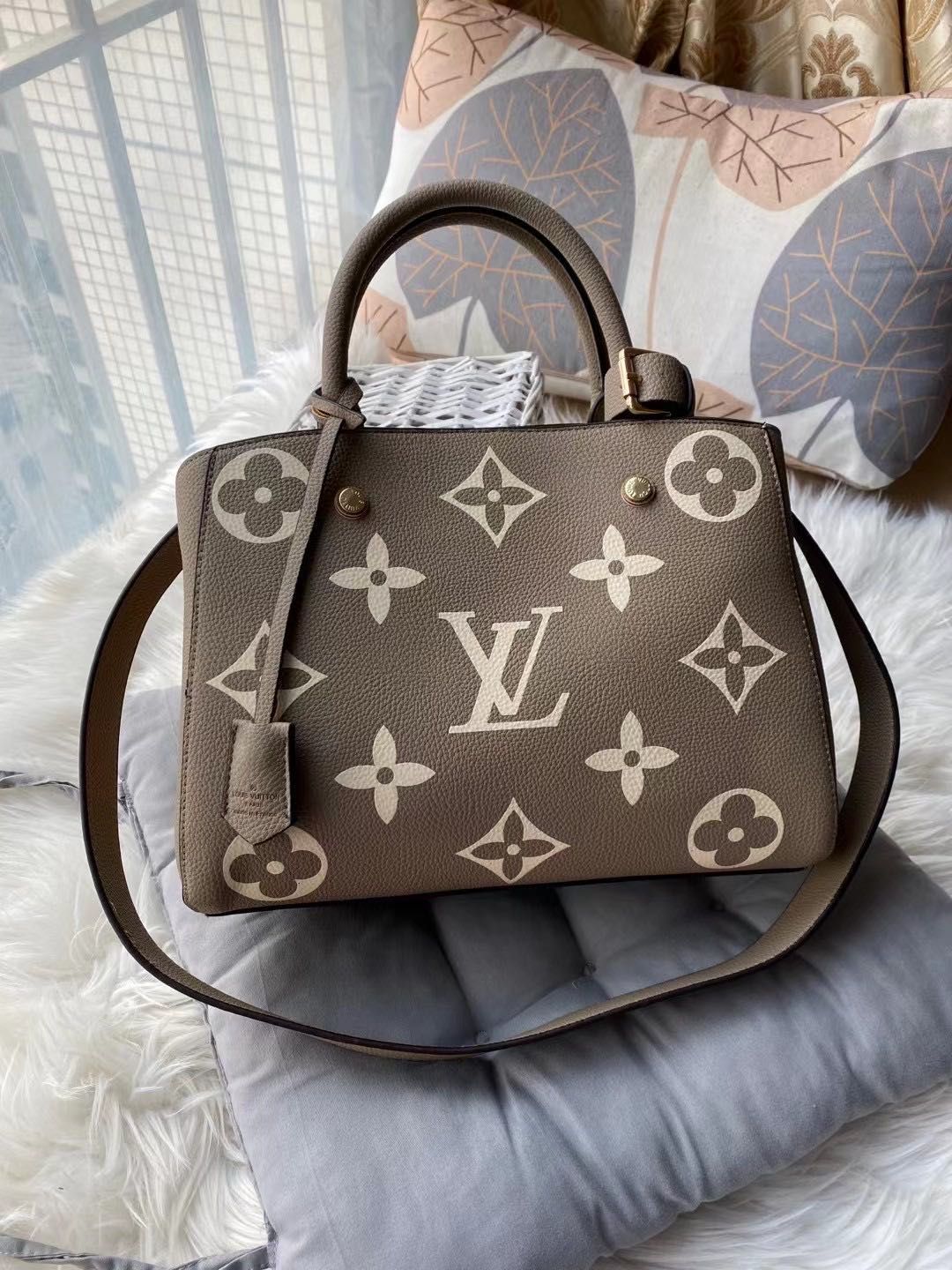 LV VIRGIL ABLOH MONTAIGNE LARGE SIZE