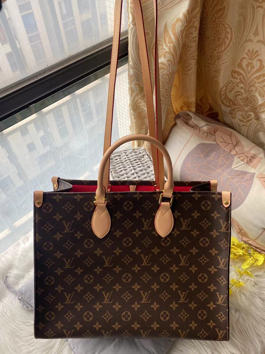 LOUIS VUITTON ON THE GO SIGNATURE SERIES