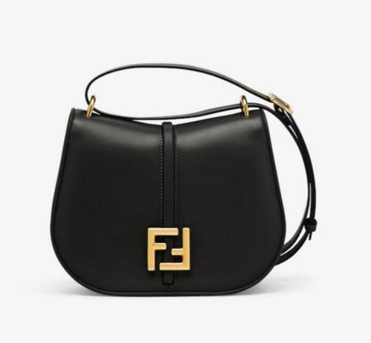 FENDI FALL READY-TO-WEAR SHOULDER BAG