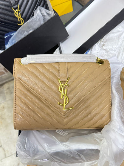 YSL MEDIUM ENVELOP SHOULDER BAG