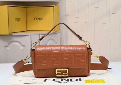 FENDI BAGUETTE