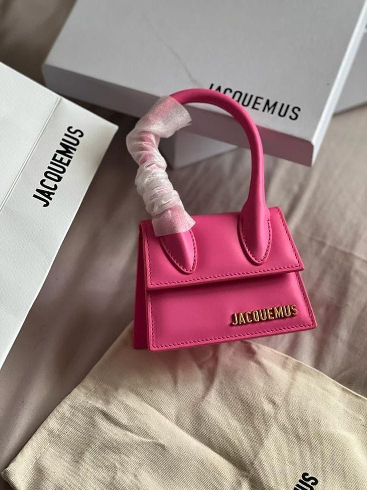 JACQUEMUS CHIQUITO BAG