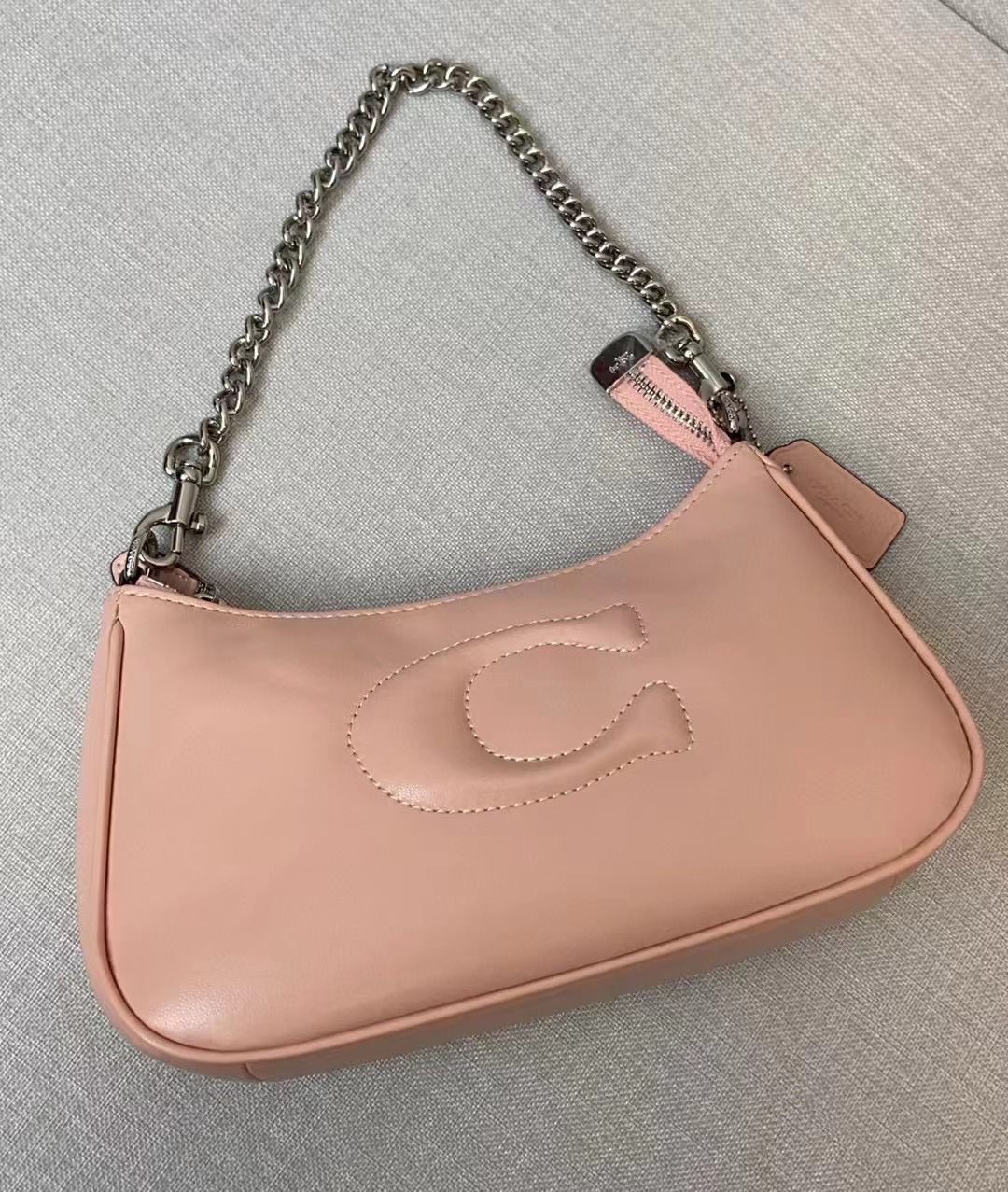 COACH TERI ORIGINALS EMBOSS LOGO