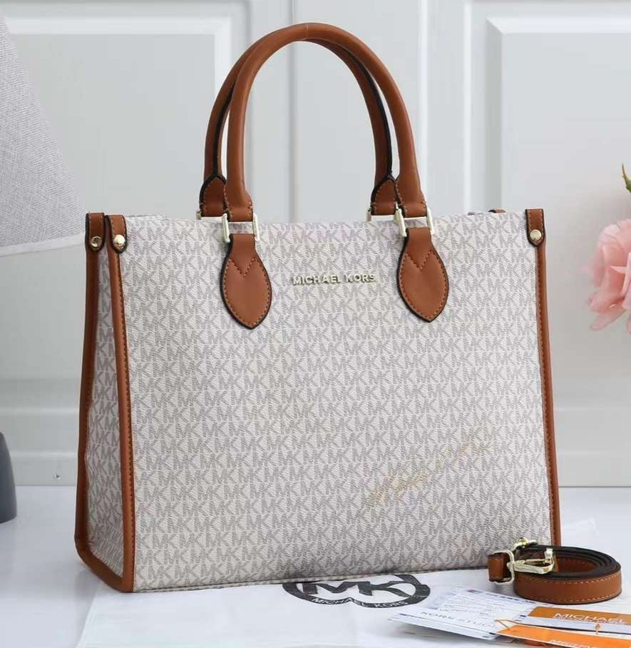 MICHAEL KORS ON THE GO TOTE BAGS