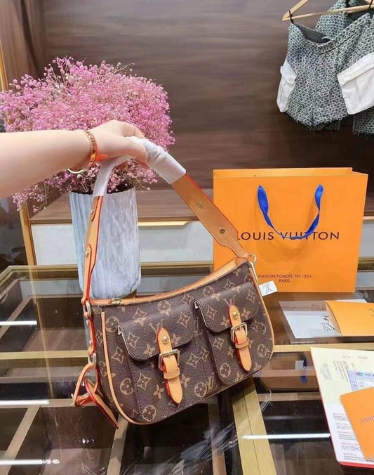 Louis Vuitton Mesenger Bags