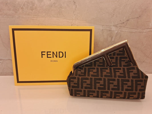 Fendi Women's Black Logo Detailed Small Clutch Bag