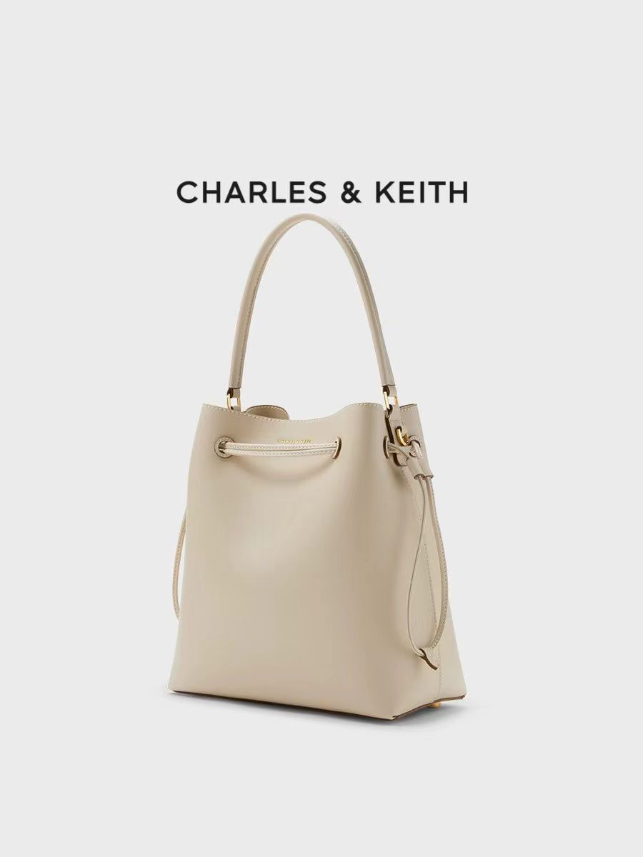 Charles Bucket Tote Bags