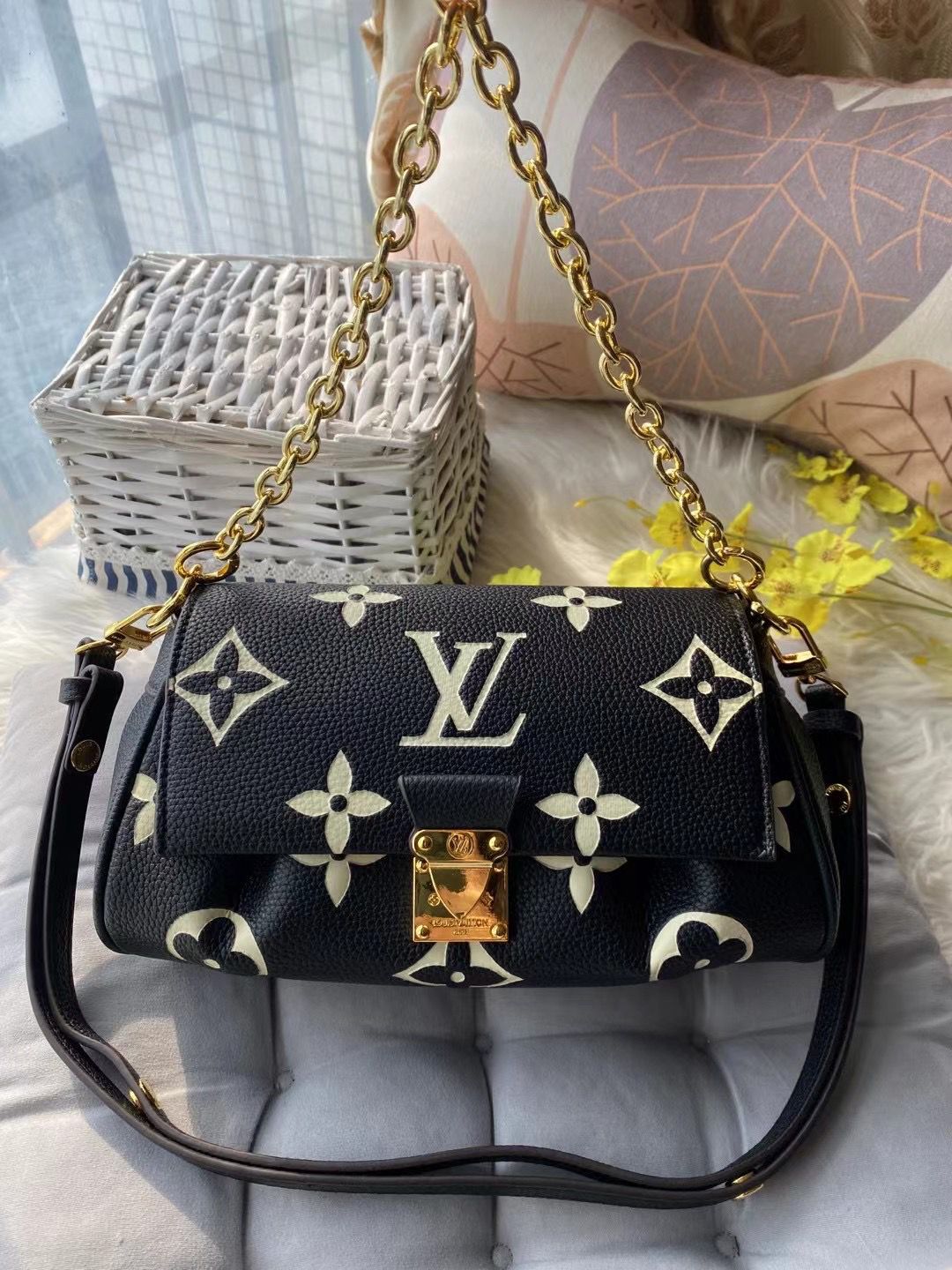 Louis Vuitton Favorite Empreinte Bicolor Monogram Bag