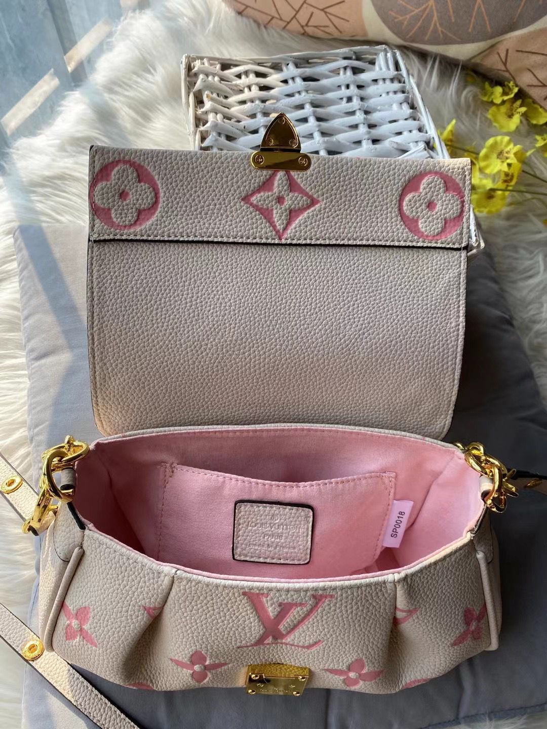 Louis Vuitton Favorite Empreinte Bicolor Monogram Bag